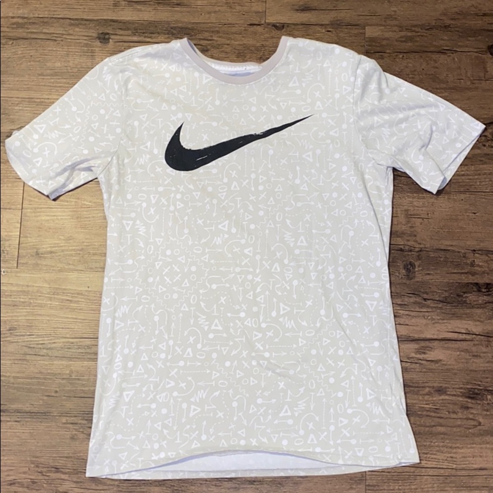 Nike swoosh t-shirt